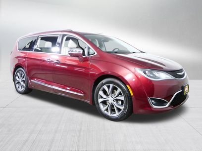 Used 2017 Chrysler Pacifica Limited