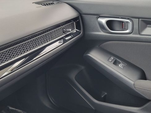 Certified 2025 Honda Civic Sport image 27
