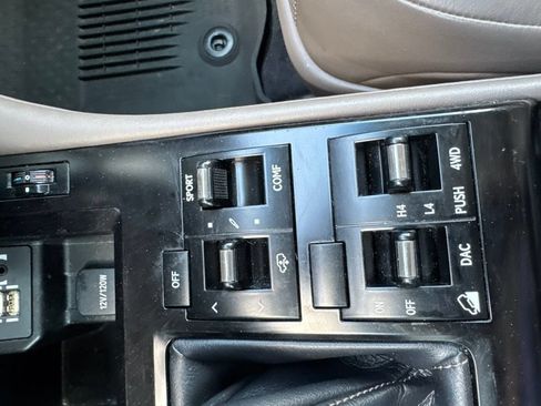 Used 2020 Lexus GX 460 Luxury w/ Accessory Package AWD/4WD image 7