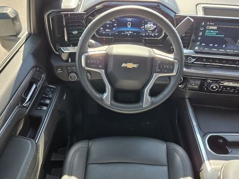 Used 2025 Chevrolet Silverado 3500 LTZ w/ LTZ Plus Package image 9