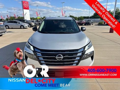Used 2024 Nissan Rogue S FWD image 8