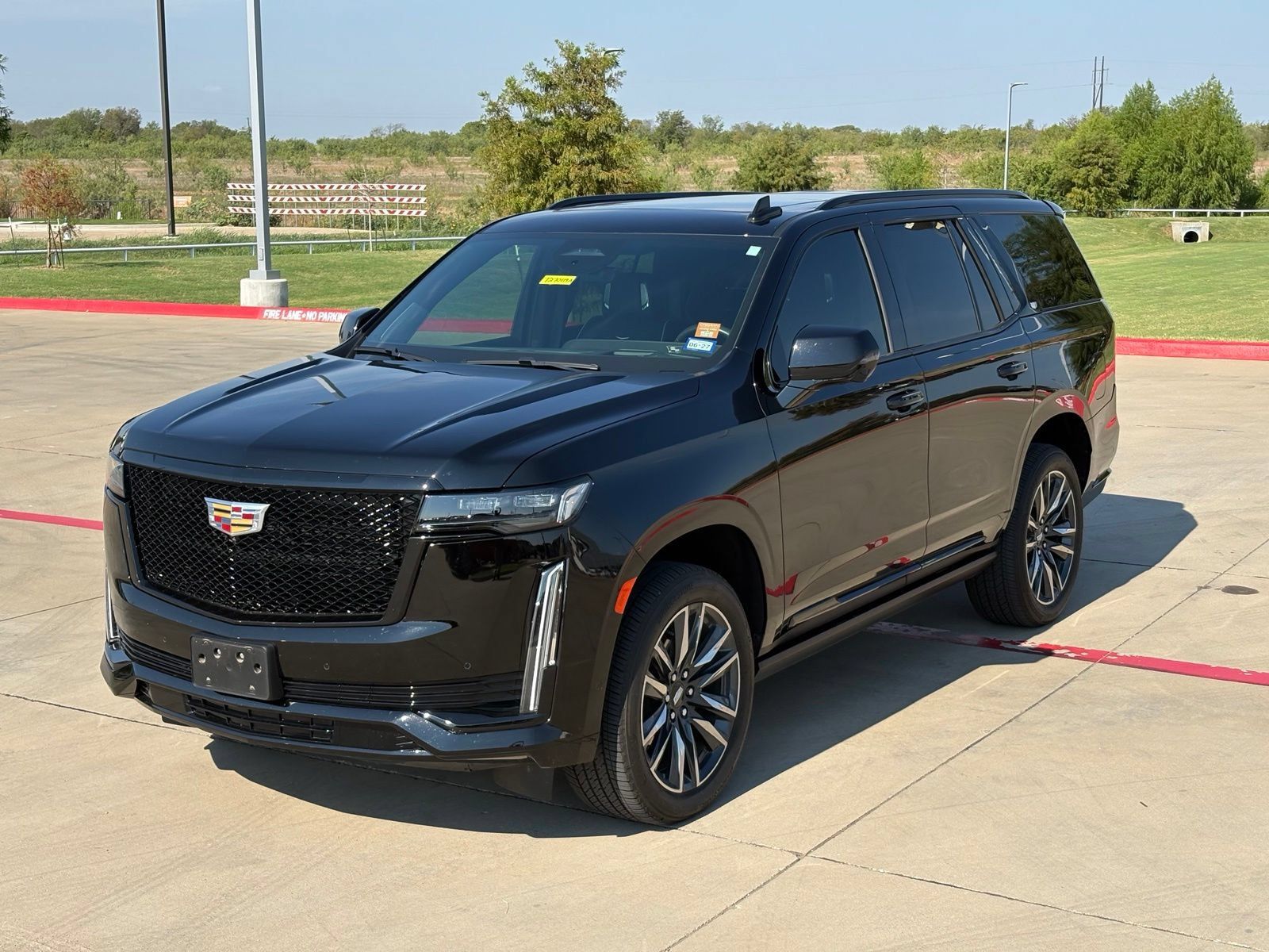 Used 2024 Cadillac Escalade Sport Platinum w/ Heavy-Duty Trailer Package AWD/4WD image 11