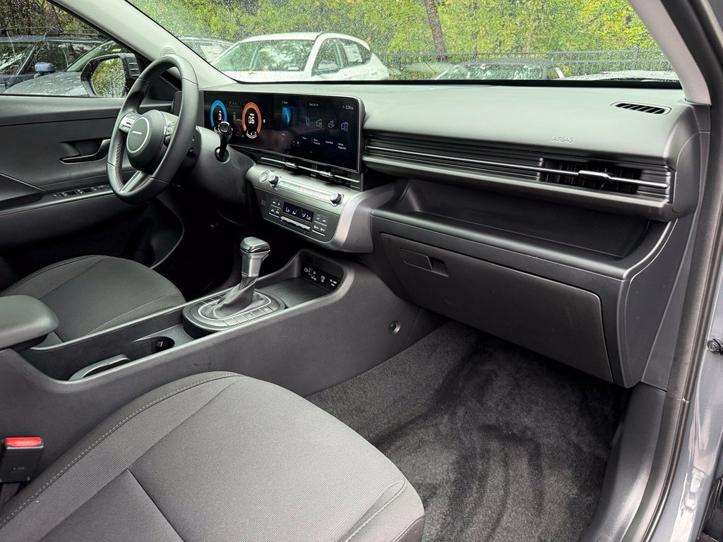 Used 2025 Hyundai Kona SEL FWD image 32