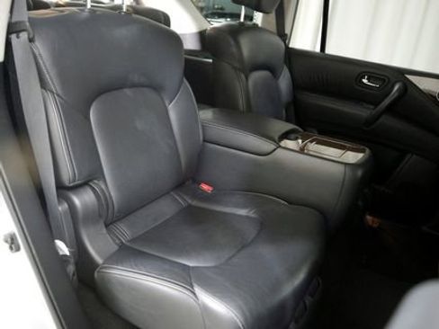 Used 2017 INFINITI QX80 4WD image 9