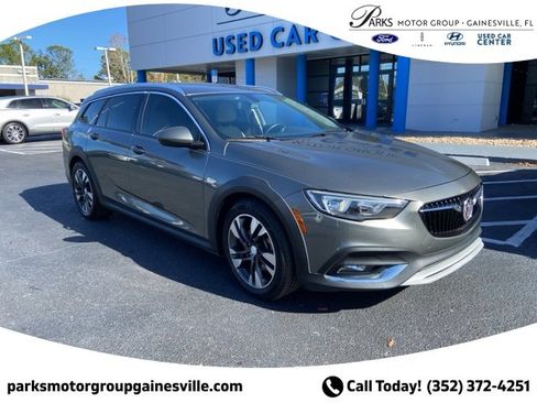 Used 2019 Buick Regal Preferred image 1