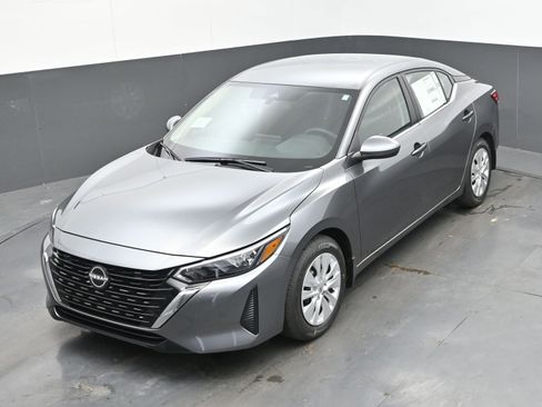 Certified 2025 Nissan Sentra S image 31