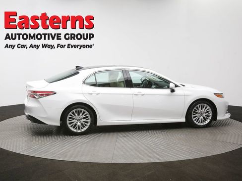 Used 2019 Toyota Camry XLE image 46