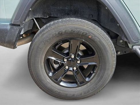 Used 2023 Jeep Wrangler Unlimited Sport image 20