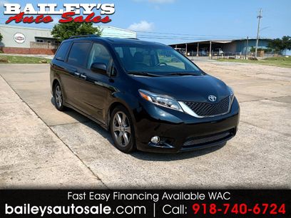 Used 2017 Toyota Sienna SE
