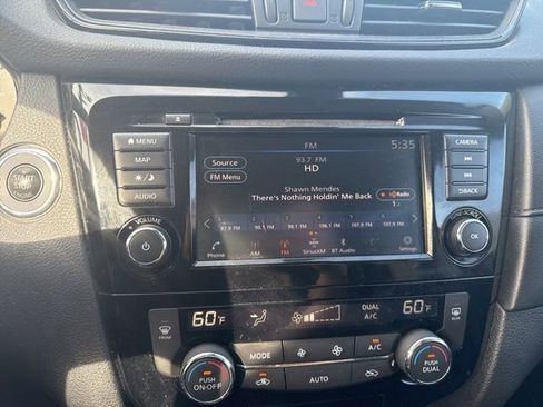 Used 2019 Nissan Rogue SV w/ Sun & Sound Touring Package AWD/4WD image 26