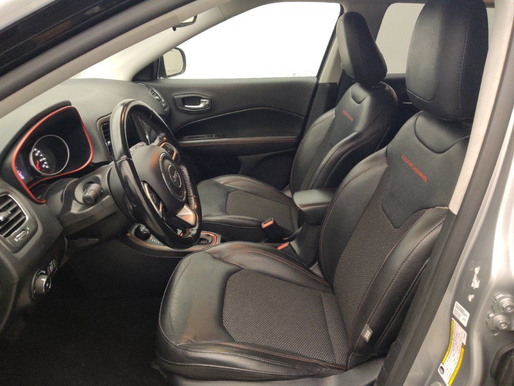 Used 2020 Jeep Compass Trailhawk AWD/4WD image 18