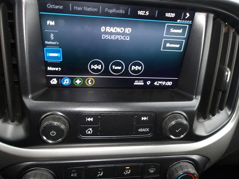 Used 2021 Chevrolet Colorado LT w/ LT Convenience Package image 17