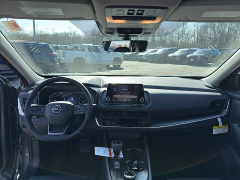 New 2026 Nissan Rogue SV AWD/4WD image 28