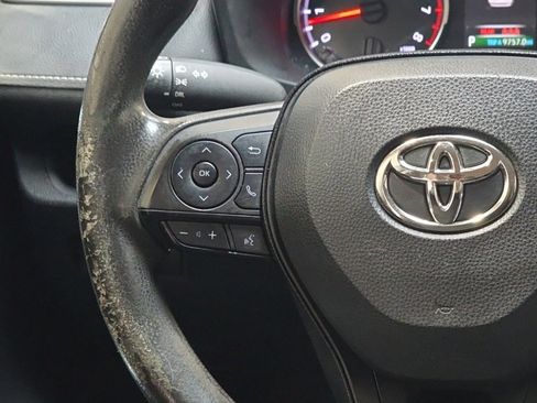Used 2021 Toyota RAV4 LE image 15
