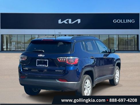 Used 2018 Jeep Compass Sport AWD/4WD image 3
