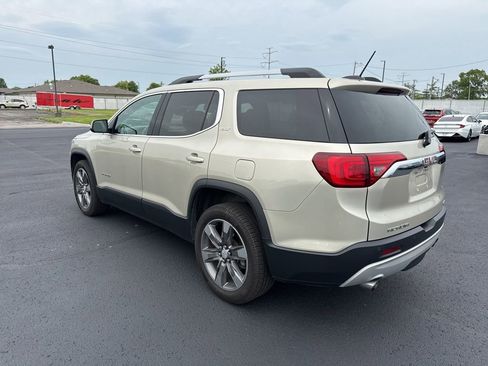 Used 2017 GMC Acadia SLT AWD/4WD image 5