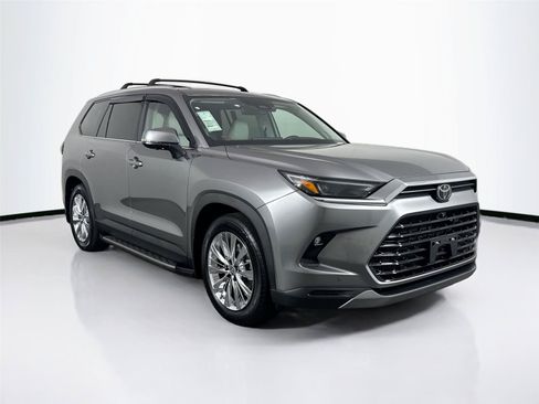 Certified 2026 Toyota Grand Highlander AWD image 10