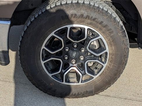 Used 2022 Ford F150 XLT w/ Equipment Group 302A High image 10