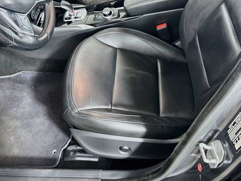 Used 2018 INFINITI QX30 w/ Cargo Package FWD image 18