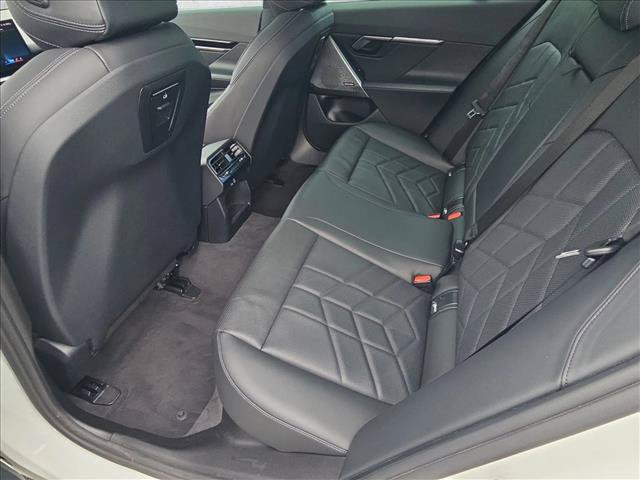 Certified 2024 BMW 530i w/ Convenience Package RWD image 20