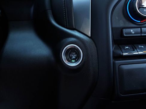 Used 2019 Chevrolet Silverado 1500 LT w/ All-Star Edition AWD/4WD image 28