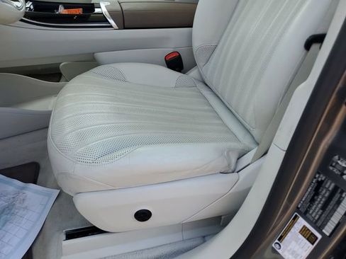 Used 2023 Mercedes-Benz EQS 450+ SUV image 21