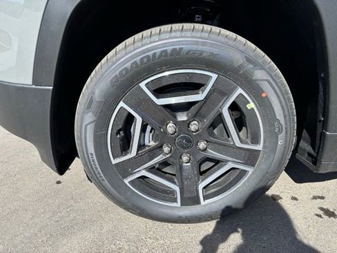 New 2026 Jeep Cherokee Laredo AWD/4WD image 9