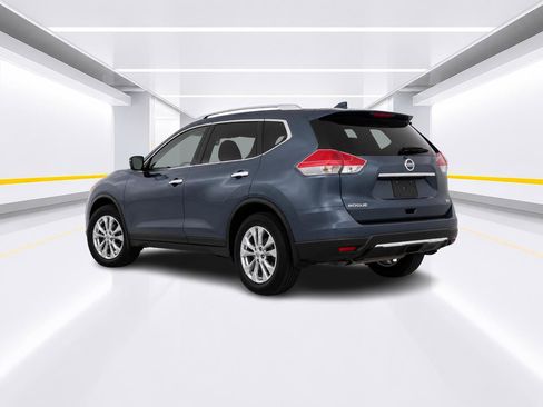 Used 2016 Nissan Rogue SV AWD/4WD image 3
