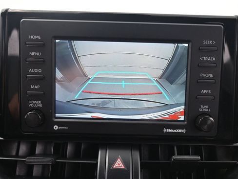 Used 2022 Toyota RAV4 LE FWD image 18