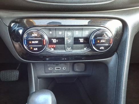 Used 2022 Buick Encore GX Essence w/ Advanced Technology Package FWD image 32