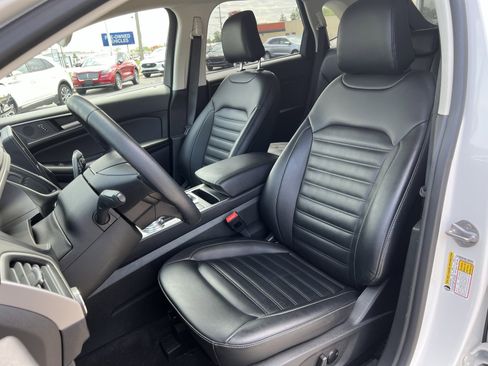 Used 2023 Ford Edge SEL w/ Convenience Package image 22