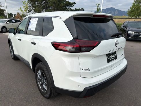 Used 2024 Nissan Rogue S AWD/4WD image 5