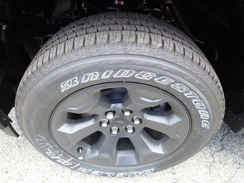 New 2026 RAM 1500 Express AWD/4WD image 12