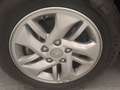 Used 2021 Hyundai Venue SE FWD image 31