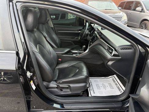 Used 2018 Toyota Camry SE w/ Audio Package FWD image 20