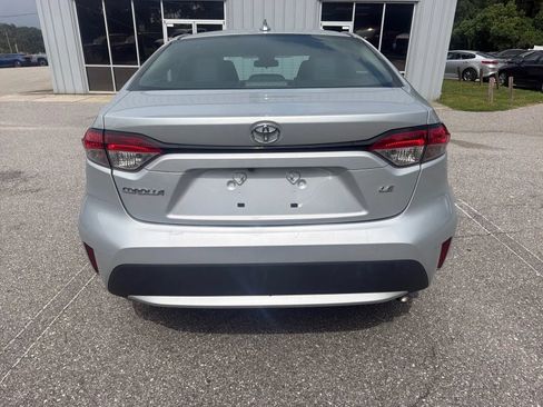 Used 2021 Toyota Corolla LE FWD image 8