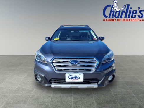 Used 2017 Subaru Outback 2.5i Limited image 2