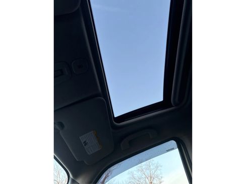 Used 2011 Nissan Juke SL image 20