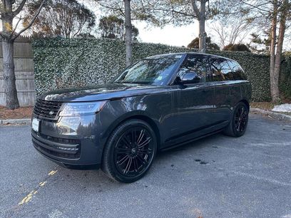 Used 2025 Land Rover Range Rover SE