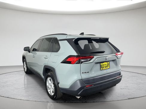 Used 2020 Toyota RAV4 XLE w/ Convenience Package FWD image 6