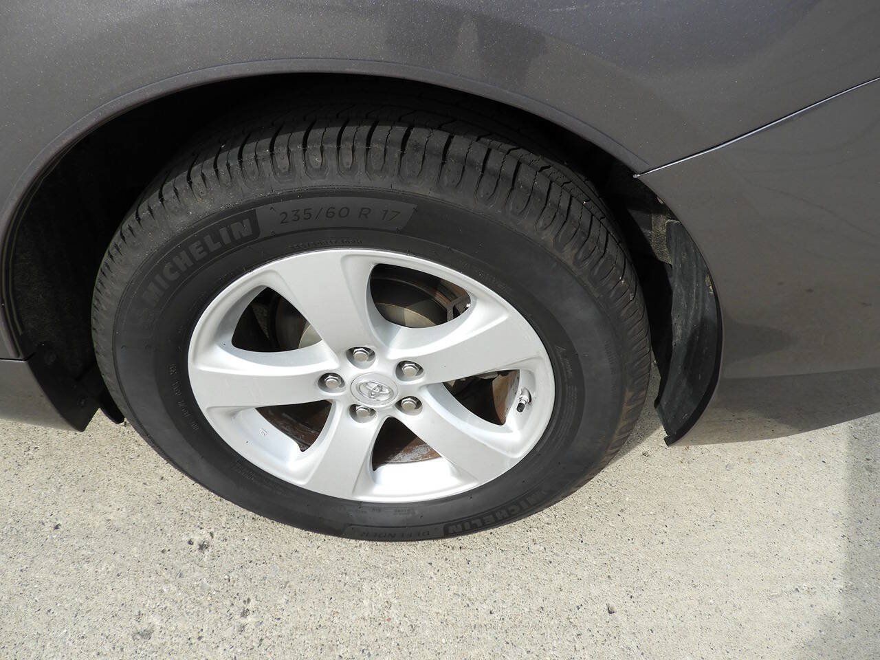 Used 2017 Toyota Sienna LE FWD image 11