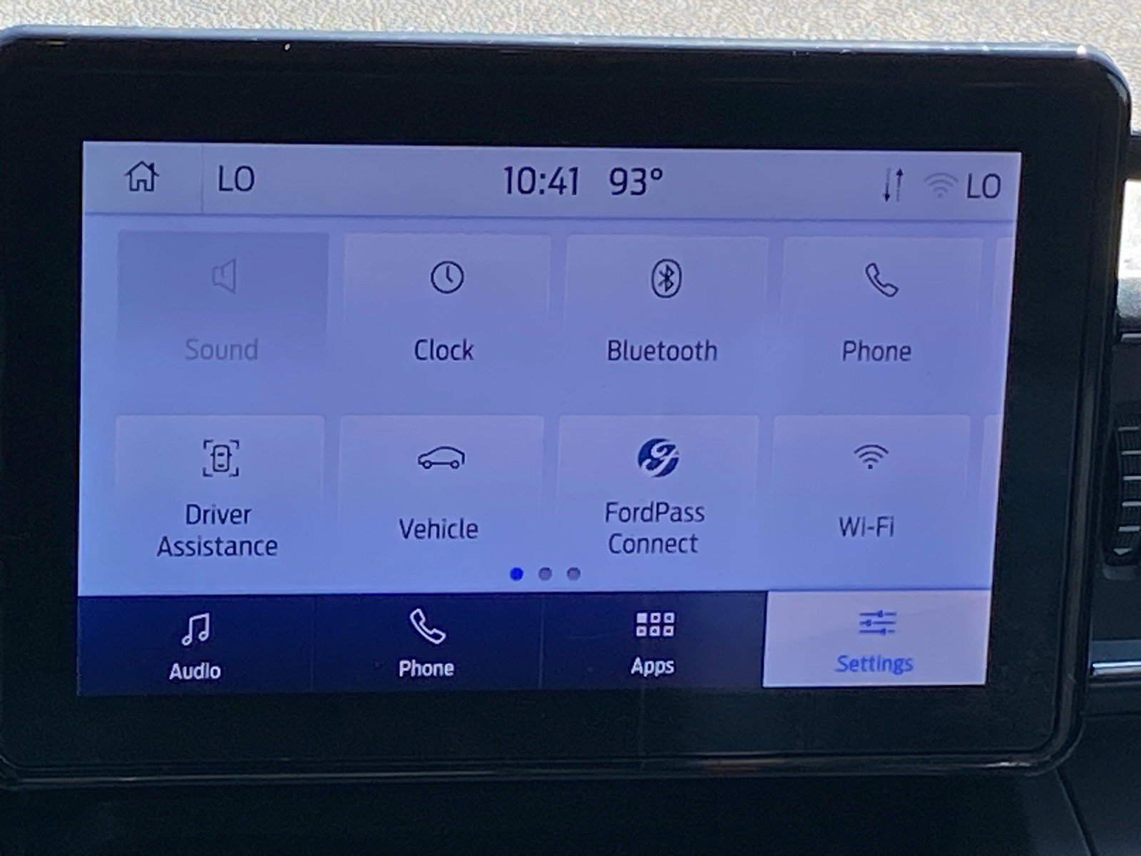 Used 2024 Ford Explorer XLT w/ Equipment Group 202A AWD/4WD image 8