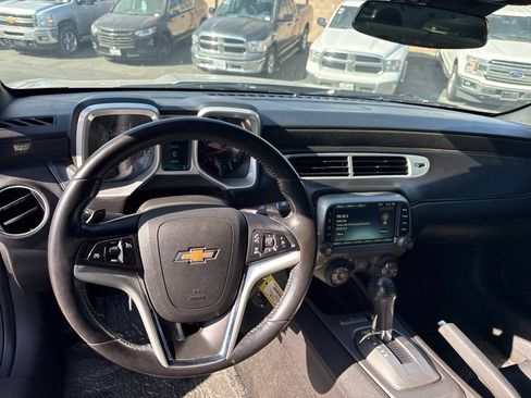 Used 2015 Chevrolet Camaro LT RWD image 8