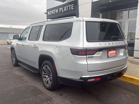 Used 2024 Jeep Wagoneer L Series II w/ Flexible Seating Group image 2