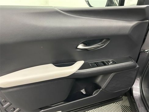 Certified 2025 Lexus UX 300h FWD image 9