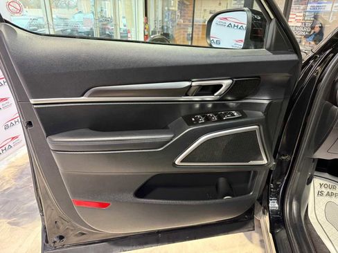 Used 2025 Kia Telluride S image 72