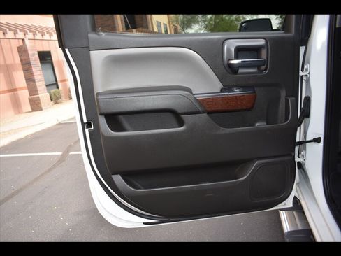 Used 2018 GMC Sierra 1500 SLT AWD/4WD image 21