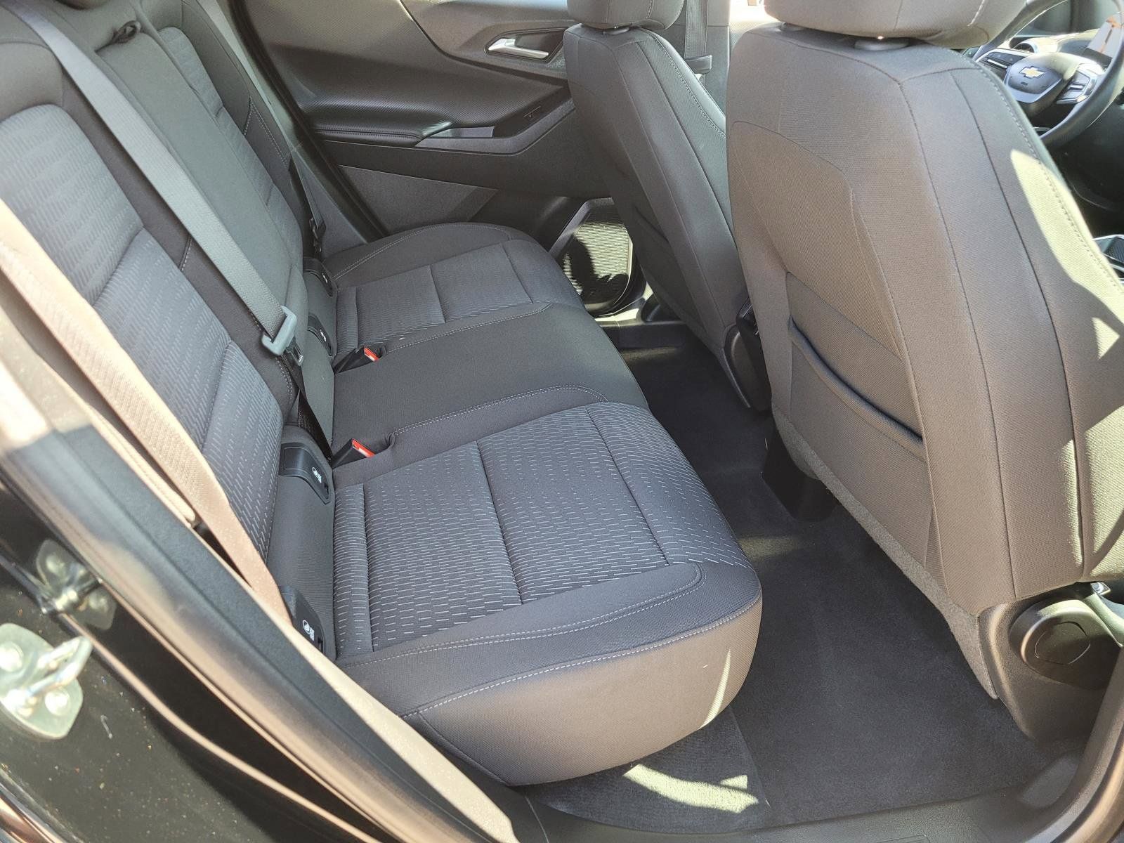Used 2026 Chevrolet Equinox LT AWD/4WD image 11