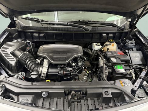 Used 2019 Cadillac XT5 Premium Luxury w/ Driver Assist Package AWD/4WD image 7
