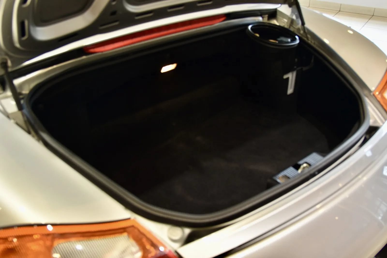 Used 2001 Porsche Boxster RWD image 29